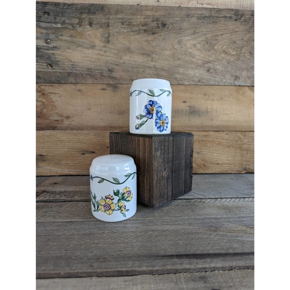 Vintage 1992 Terrace Blossoms Stoneware Salt and Pepper Set - Picture 1 of 6